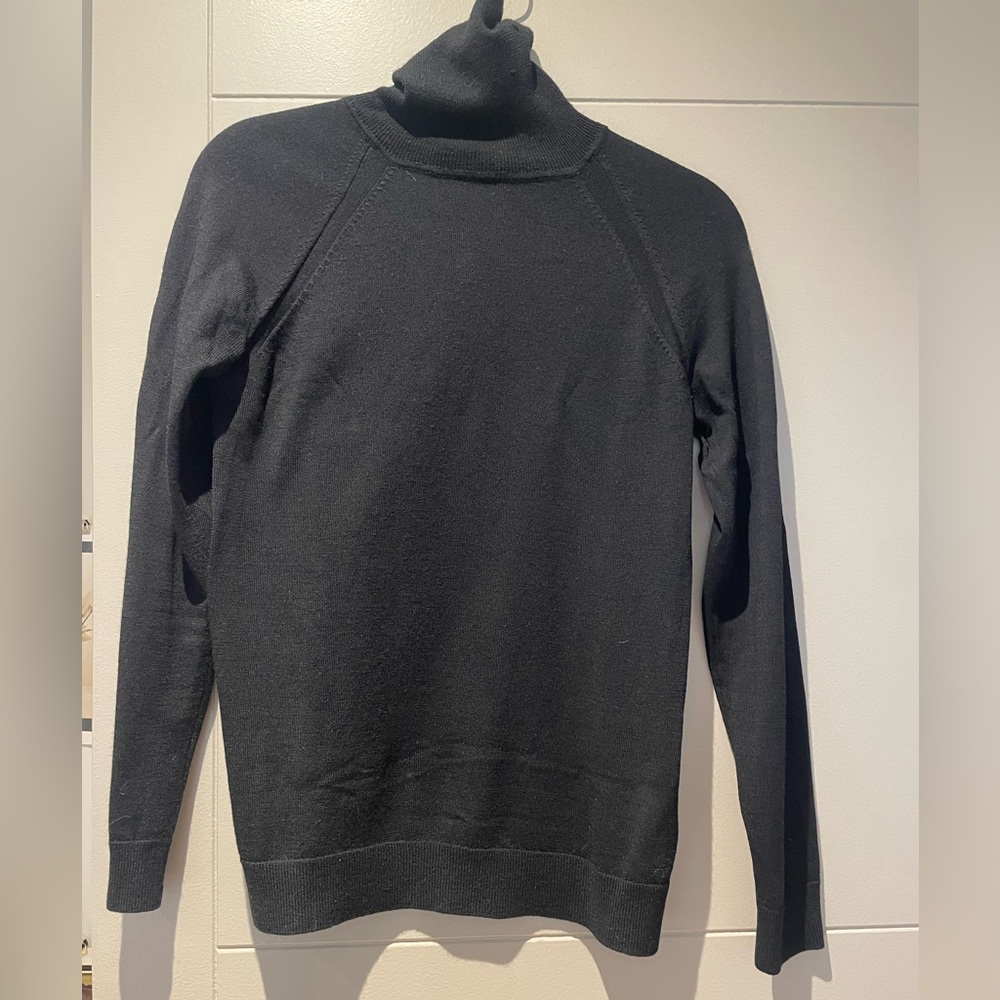 GAP Black Merino Wool Sweater